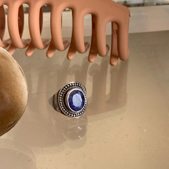 Sterling Silver Ring - Picture 1 of 2